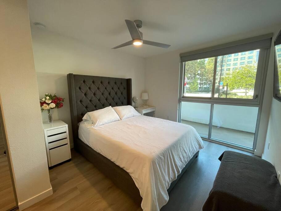 Luxurious Apartment Bardeen New Port Beach 1 Bedroom เออร์ไวน์ ภายนอก รูปภาพ
