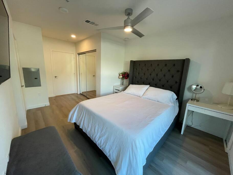 Luxurious Apartment Bardeen New Port Beach 1 Bedroom เออร์ไวน์ ภายนอก รูปภาพ